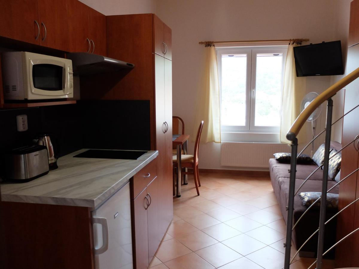 Apartments Sunce Brna Exterior foto