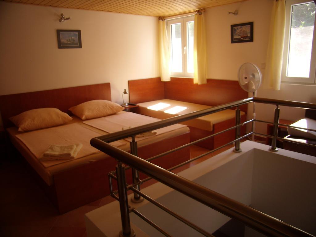 Apartments Sunce Brna Cameră foto